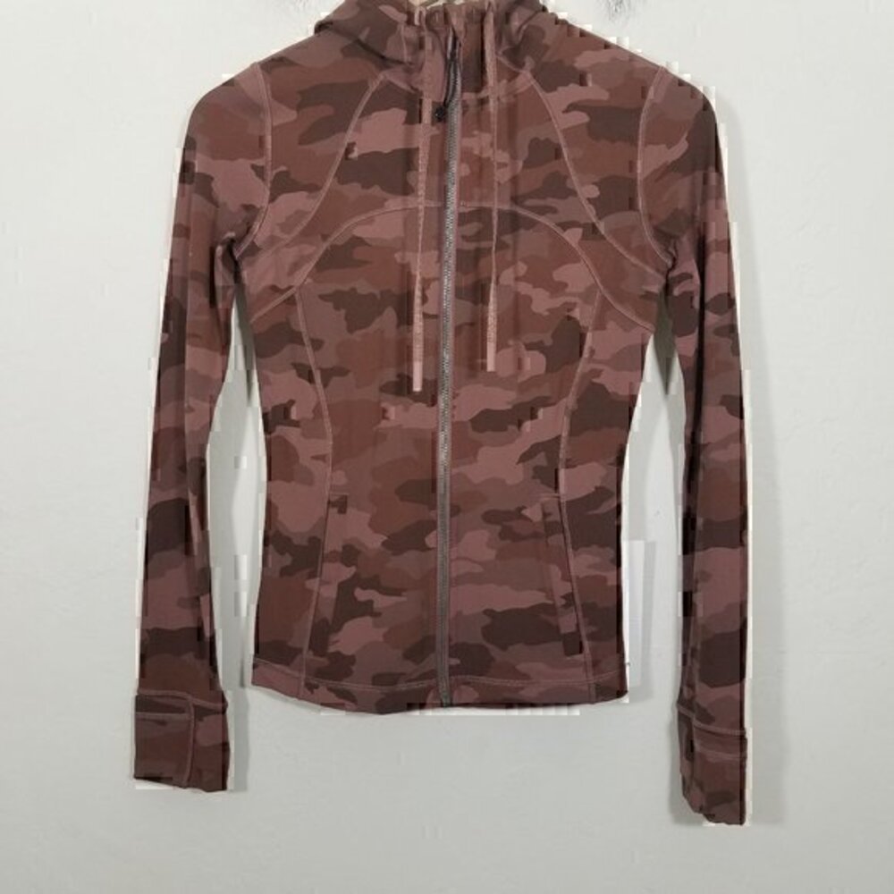 NWT Lululemon Nulu Hooded Define Jacket Camo Size 4